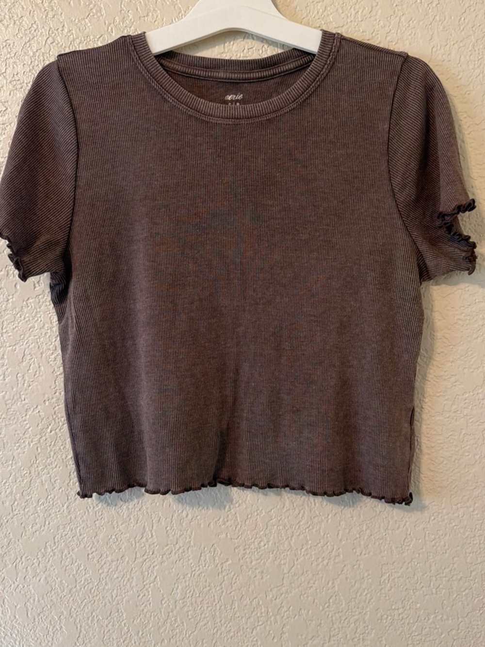 aerie Ribbed Lettuce-Edge Short Sleeve Top - Brown
